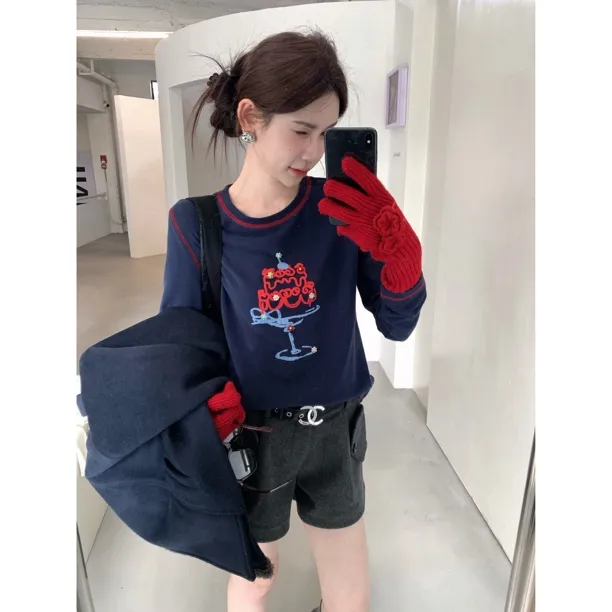 赵小小【快乐元气】9910 白色刺绣明线打底衫秋冬宽松显瘦长袖上衣