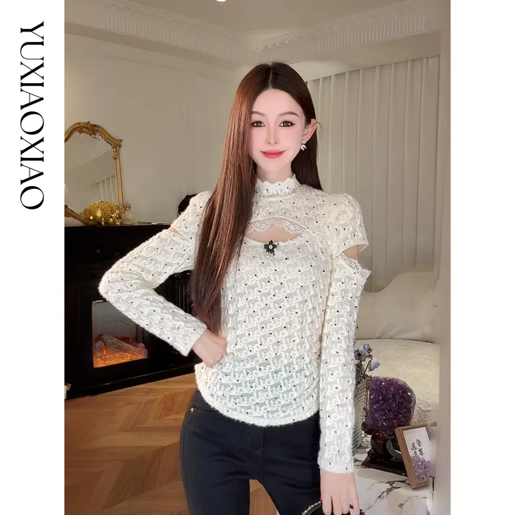 余潇潇【玛德琳茶会】设计感立体波点印花胸口花边镂空弹力显瘦上衣