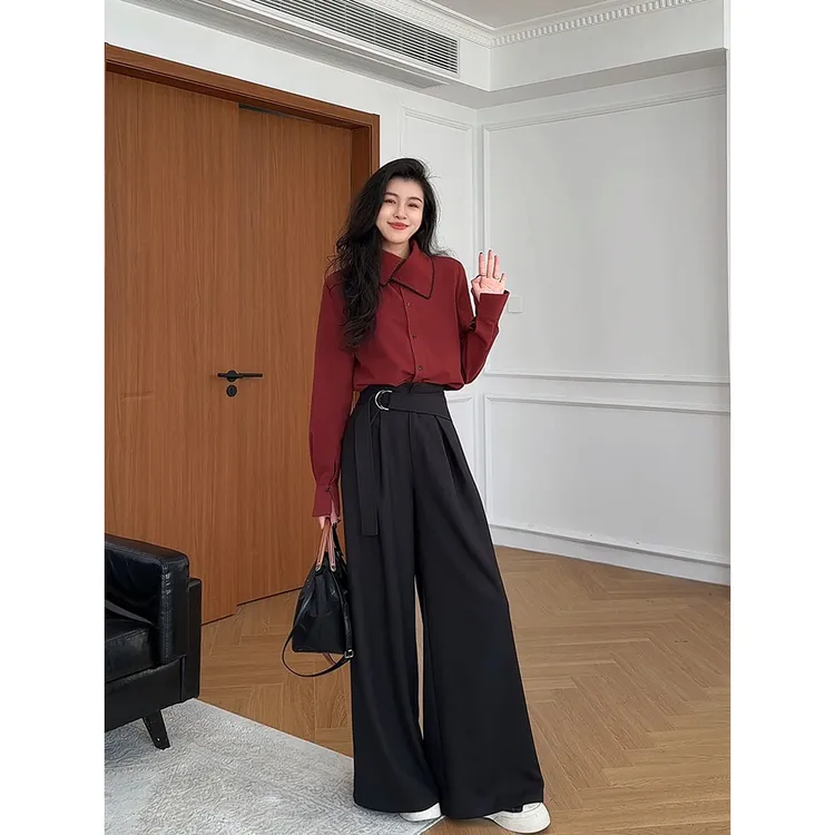 张阿星【高定焦点】别致衬衫领显白红衬衫+百搭绑带收腰阔腿裤