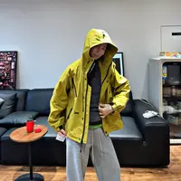 【L·C精选】261383黄 秋季新款双兜连帽X常规款冲锋衣风衣外套
