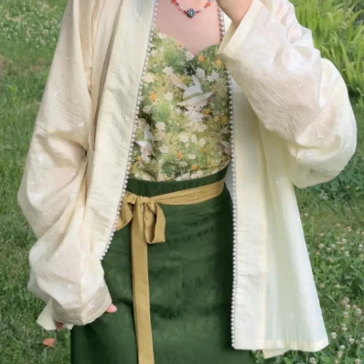 爱丽丝仙境宋制花瓣吊带飞机袖多省旋裙日常套装汉服