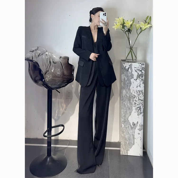 ZEROYK高端商务职业套装设计感满身烫钻宽松西服半裙两件套