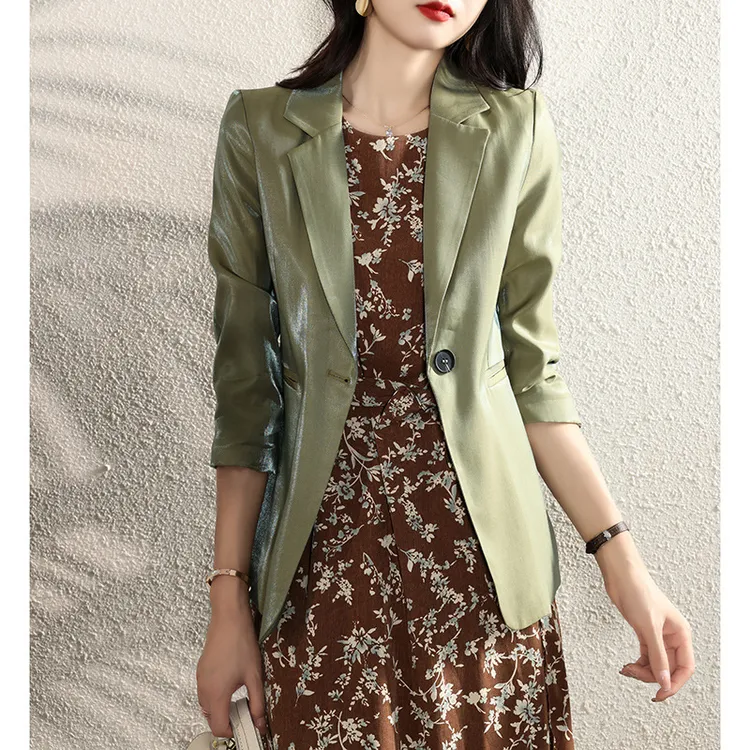 小香风外套女款爆款2025新款秋季通勤修身显瘦休闲百搭小西装上衣