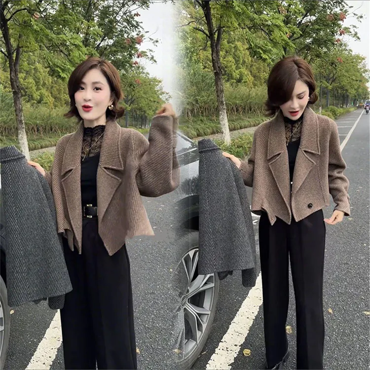 高级感洋气时髦长袖毛呢短外套女春秋2025新款妈妈装时尚减龄大衣