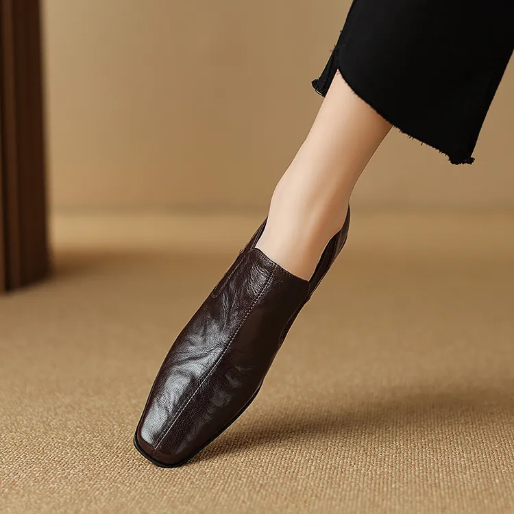 4CM中跟英伦单鞋深口单鞋方头粗跟女英伦风圆头羊皮气质法式休闲