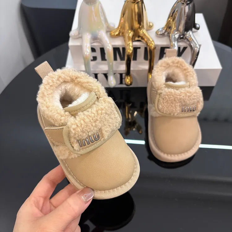 冬季新款1-3小童软底加绒婴幼儿防滑雪地靴宝宝学步鞋男女童棉鞋