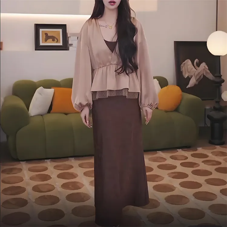 法式荷叶边长袖衬衫吊带连衣裙套装女秋季新款气质复古减龄两件套