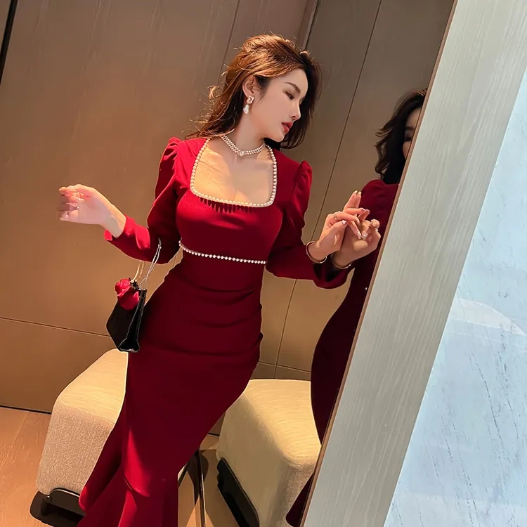 婷婷衣恋6017秋装新款法式气质钉珠方领收腰显瘦鱼尾长袖连衣裙