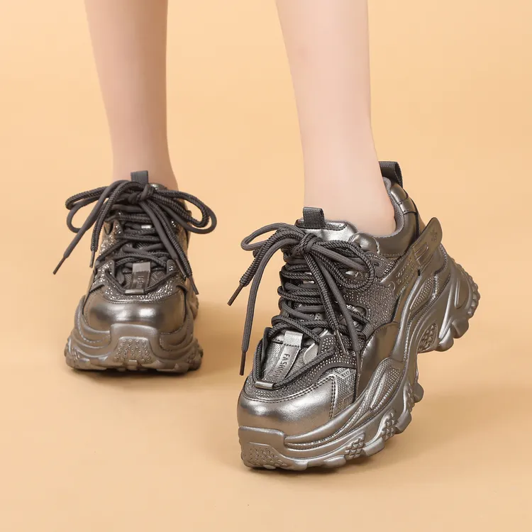 厚底小个子增高百搭时尚水钻老爹鞋爆款不累脚加绒保暖休闲运动鞋