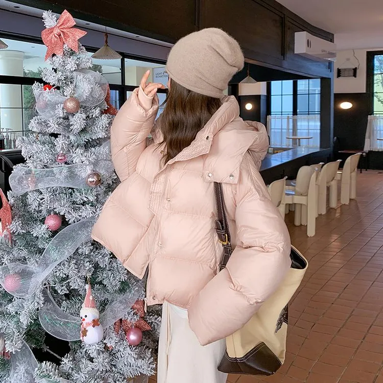 嫩粉色泡芙羽绒服女冬季短款2025新款小个子加厚韩系白鹅绒面包服