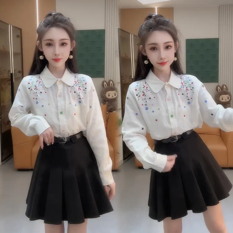 2025秋冬新款时尚显瘦气质网红高档套装女高级百搭宽松大码两件套