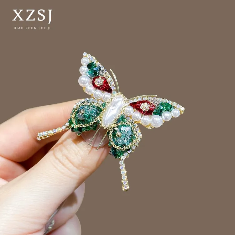 铜锆石胸针 手工镶嵌水晶蝴蝶别针女高档高级感新款胸花大衣配饰