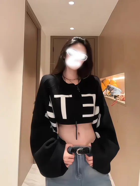 美式字母提花短款设计感蝙蝠长袖披肩罩衫女装秋季宽松慵懒针织衫