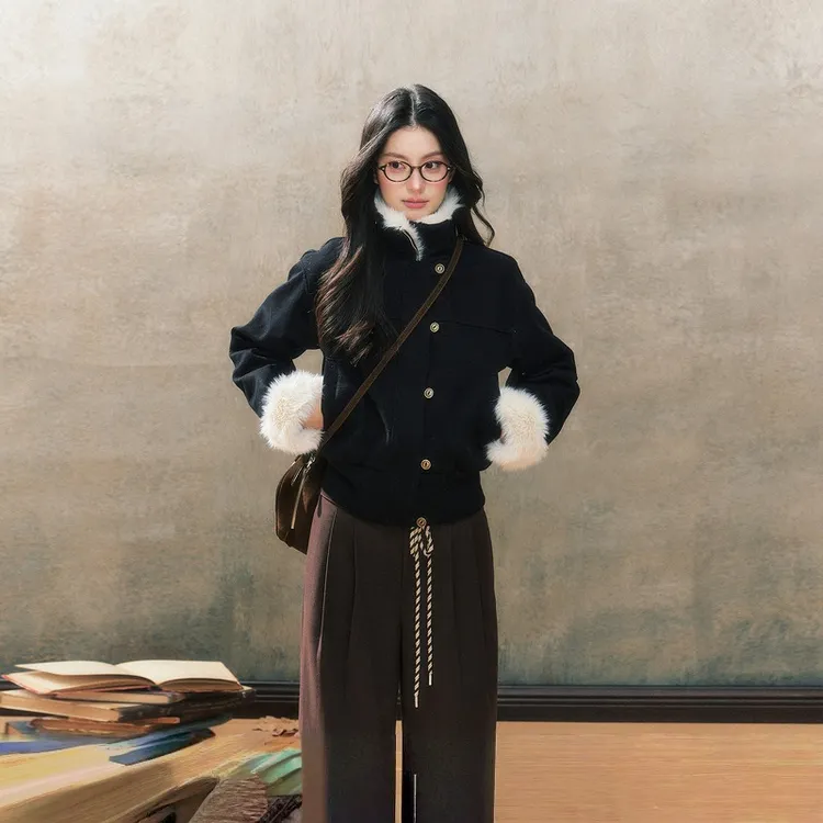六只象 人造皮草 秋冬新款黑色修身夹克外套短款毛毛上衣女