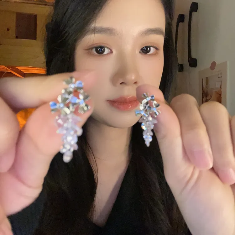 铜合金锆石耳饰 水晶葡萄破碎感葡萄耳钉百搭耳饰女设计感耳环女