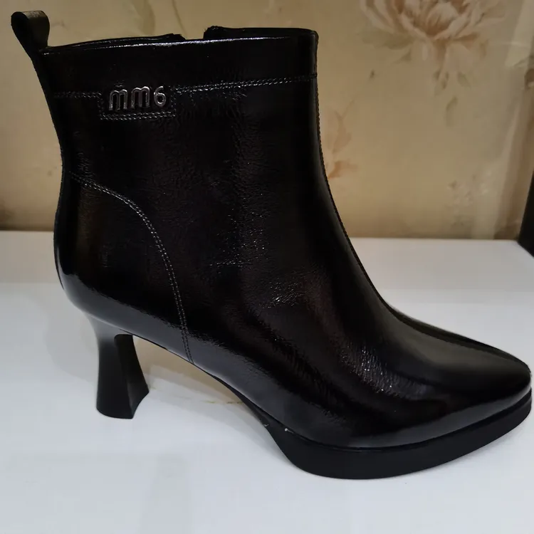 牛皮亮光高跟冬季细跟侧拉链尖头短靴加绒时尚百搭气质短靴