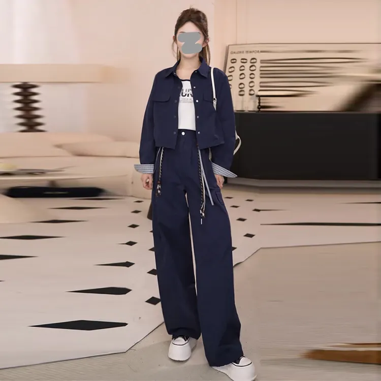 休闲运动风时尚套装女生2025秋季新款t恤+纯色马甲+阔腿裤三件套
