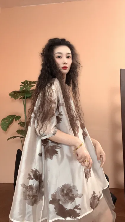 museguhui/木色古汇1063#印花吊带两件套气质温柔淑女连衣裙