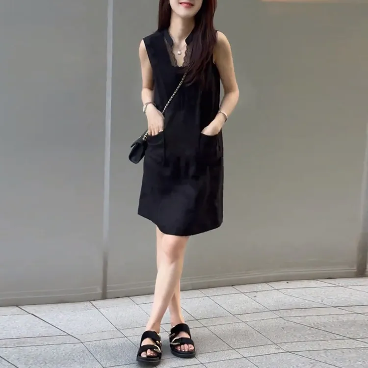 大码镂空蕾丝拼接v领连衣裙夏季新款微胖mm纯欲洋气高贵上衣