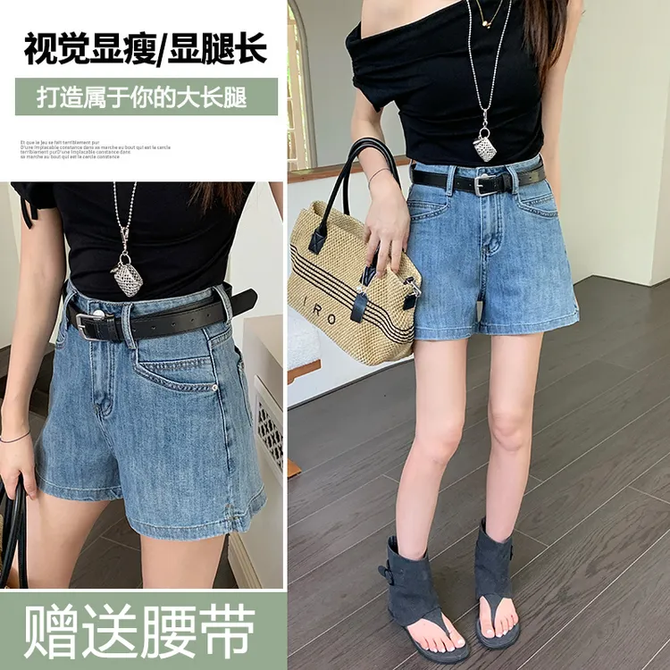 浅蓝色直筒牛仔短裤女2025夏季新款显瘦时尚设计感开叉a字热裤子