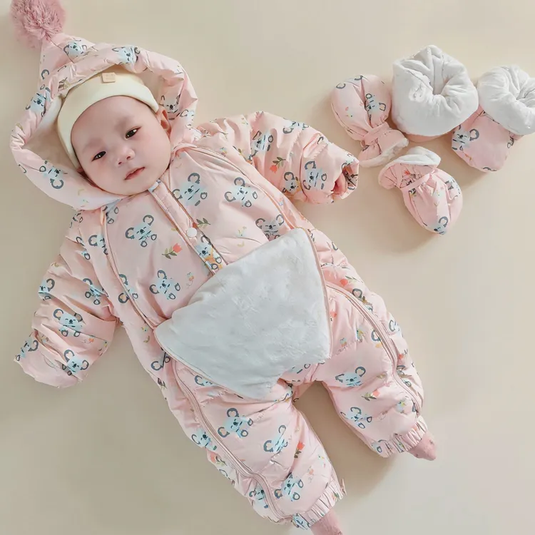 花色婴儿羽绒服连体衣男女宝宝外出连体哈衣新生儿冬季加厚抱衣