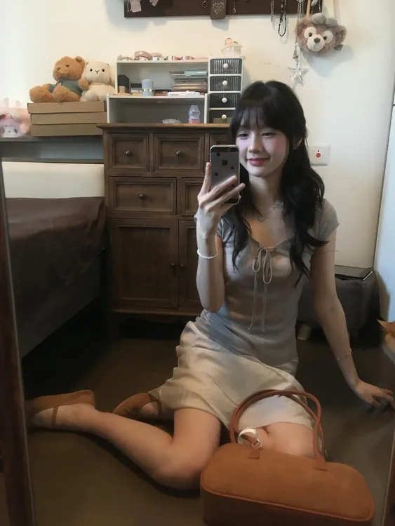 2025夏巨好看的夏日温柔风系带修身上衣荷叶边鱼尾半身裙两件套女