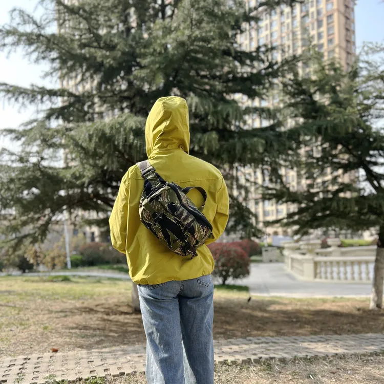 8升夜猴多功能挎包单肩轻便耐磨