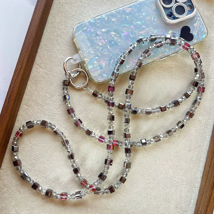 爆闪方块水晶手机链爆斜挎挂饰手工串珠手链包包挂件斜挎手机链