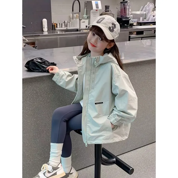 女童运动冲锋衣连帽外套春秋装儿童洋气上衣中大童春秋季2025新款