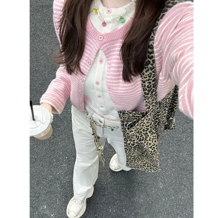 韩系氛围感穿搭假两件条纹针织开衫女秋季短款毛衣外套上衣#w191