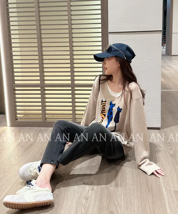 C07067新款气质慵懒风宽松撞色假两件猫咪长袖针织衫