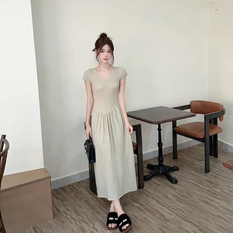 韩系小个子收腰V领连衣裙子女装修身针织裙弹力显身材包臀裙子潮