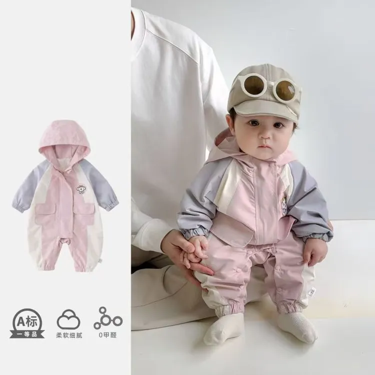 婴儿衣服秋装男女宝连体衣秋款防风冲锋衣洋气爬服双层秋季外出服