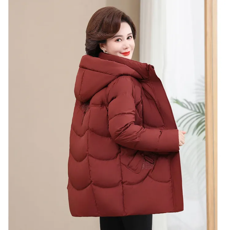 中老年女中长款大码妈妈冬装加厚老人宽松70岁奶奶太太白鸭绒外套