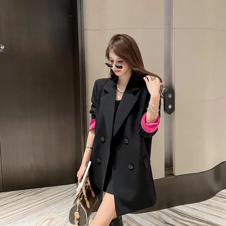 大码黑色西装外套女胖mm春装新款韩版宽松设计感时尚开叉气质西服