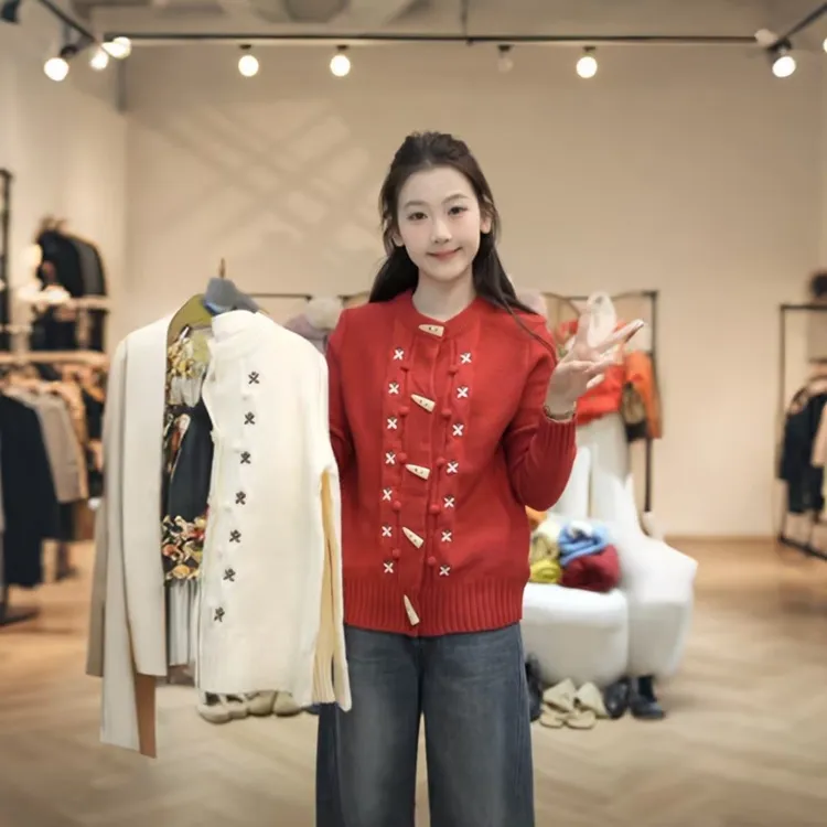 【闵笑一】好运花 日系复古刺绣牛角扣针织开衫女甜美小个子毛衣