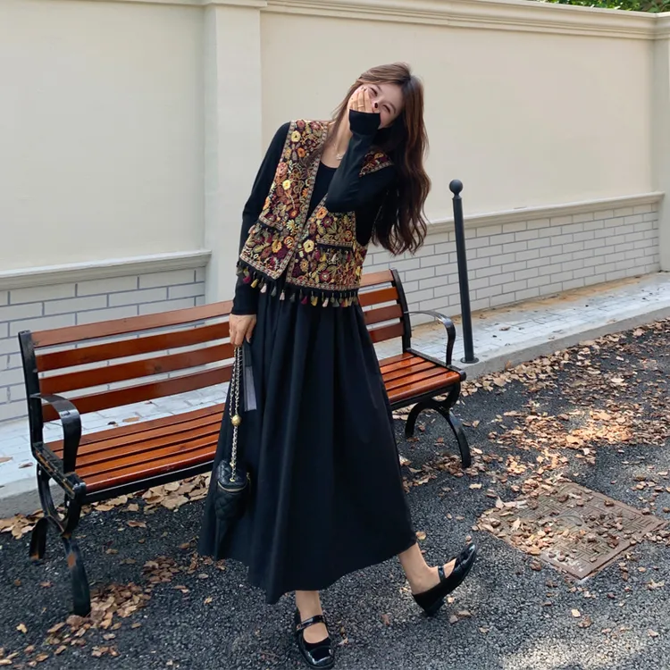 波西米亚民族风流苏马甲连衣裙2025早秋新款复古氛围感慵懒风套装