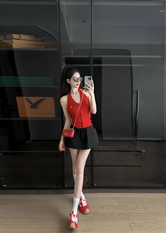 现货】专属链接时尚感褶皱设计感高腰显瘦A字女款工装半身裙