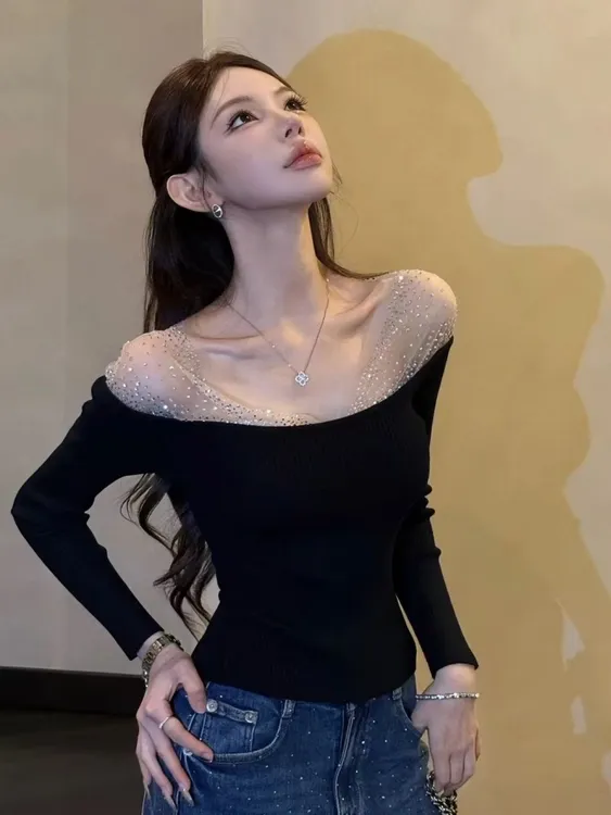 秋冬修身显瘦设计感纯欲风辣妹网纱拼接重工烫钻露肩T恤上衣女