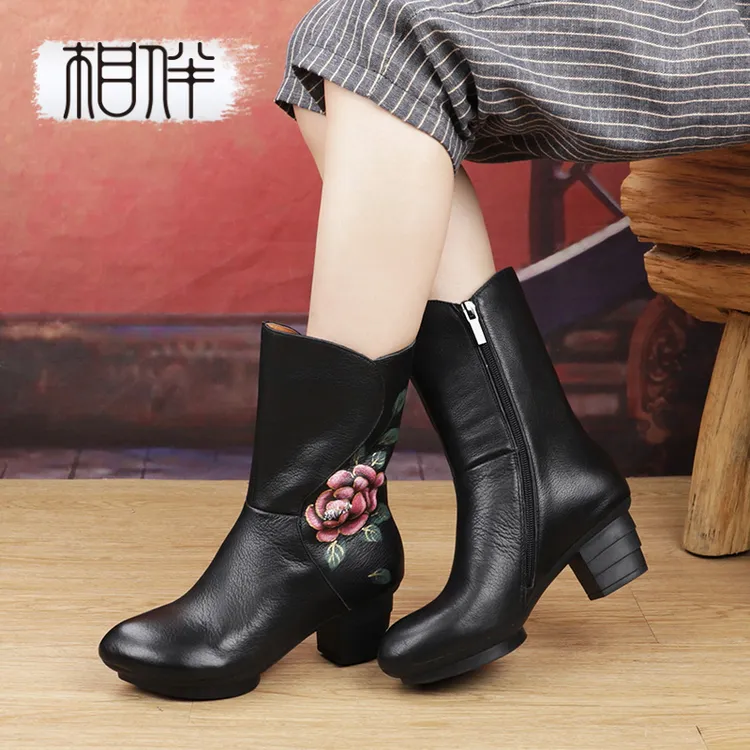 相伴相伴[牡丹仙子]复古牛皮女士短靴粗跟手工民族风靴子52949