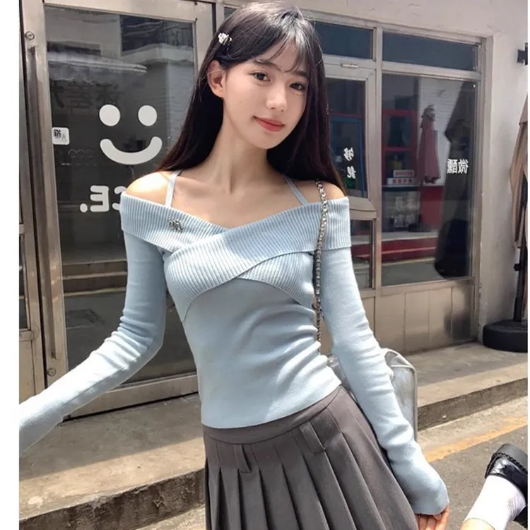 韩系蓝色一字肩纯欲风毛针织衫秋季设计感修身拼接短款气质针织