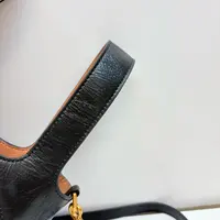 57666 黑色古金标头层牛皮植鞣羊皮手提菜篮子包尺寸：20X20cm