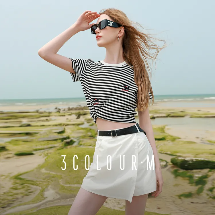 三彩2025夏季新款绣花黑白条纹T恤圆领短袖休闲上衣套头衫简约女M