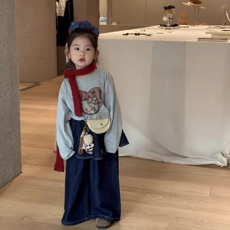 2025女童秋季新款潮百搭圆领卡通印花长袖上衣洋气牛仔裤韩版套装