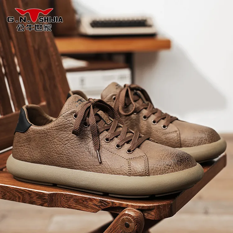 【张若昀同款】公牛世家男鞋秋季新款软底宽楦皮鞋轻便复古休闲板鞋
