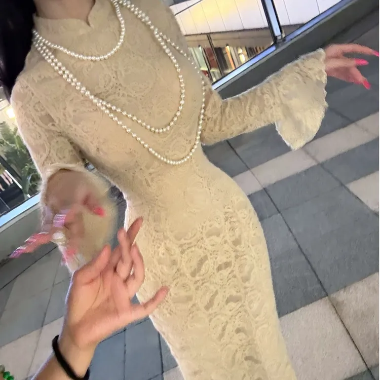 LHMknk1画报夫人原创自制蕾丝温柔改良显瘦喇叭袖浅色旗袍 微杏