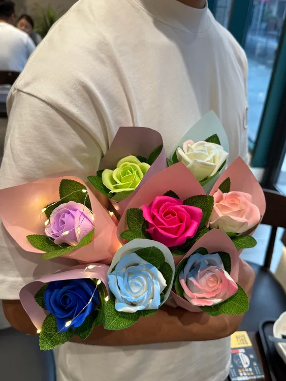 七夕永生玫瑰花生日礼物送对象父母朋友装饰摆件高颜值母亲节520