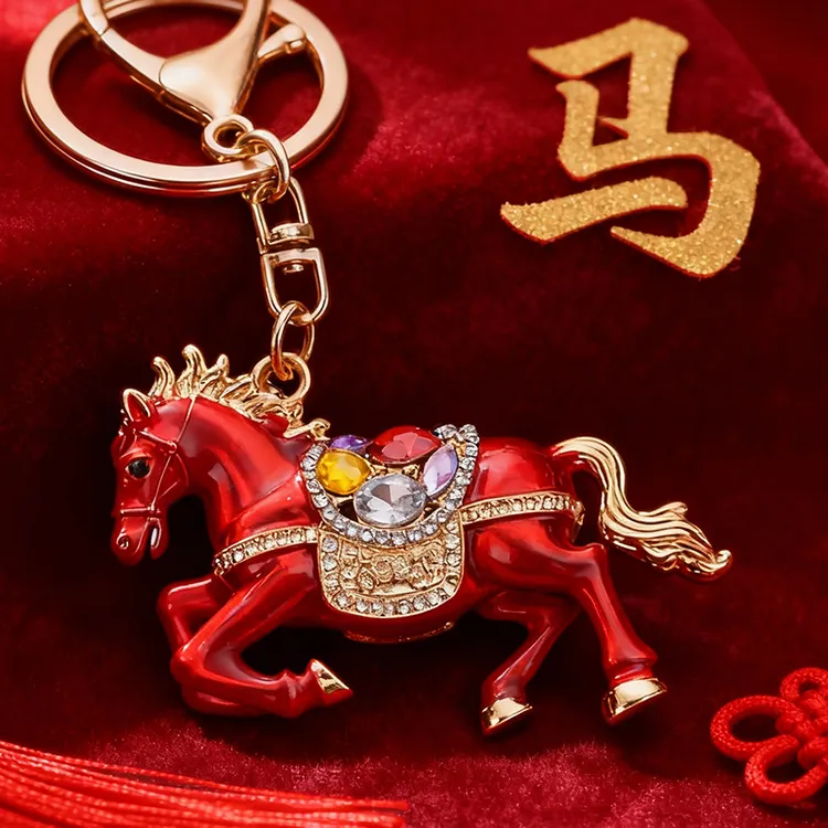 新中式镶钻画立体生肖小马车钥匙扣本命年可爱男女包包挂件钥匙链