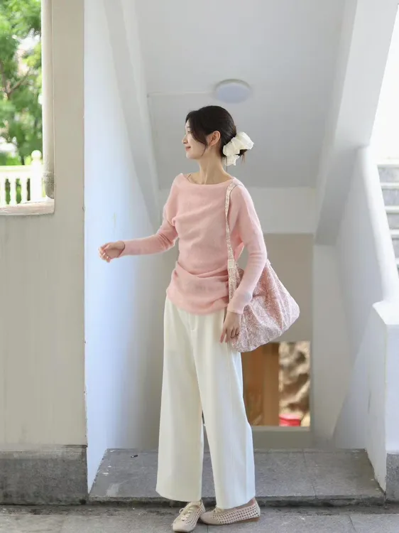 法式温柔风粉色软糯针织衫女2025秋季新款气质圆领上衣百搭休闲裤