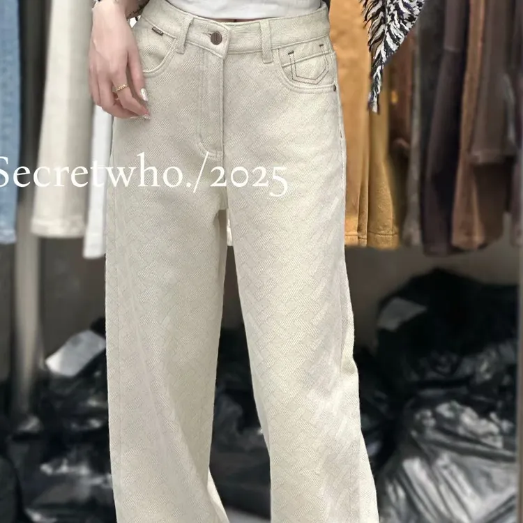 【静姐家】欧洲站米白色高腰提花小香风直筒牛仔裤女显瘦百搭拖地裤